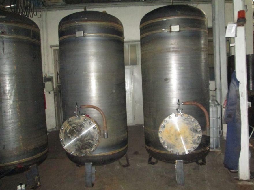 Serbatoi di grande dimensioni ASME da 3000 lt. verticali